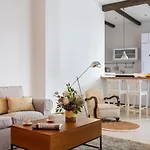 Buen Viaje Home, Con Patio Privado